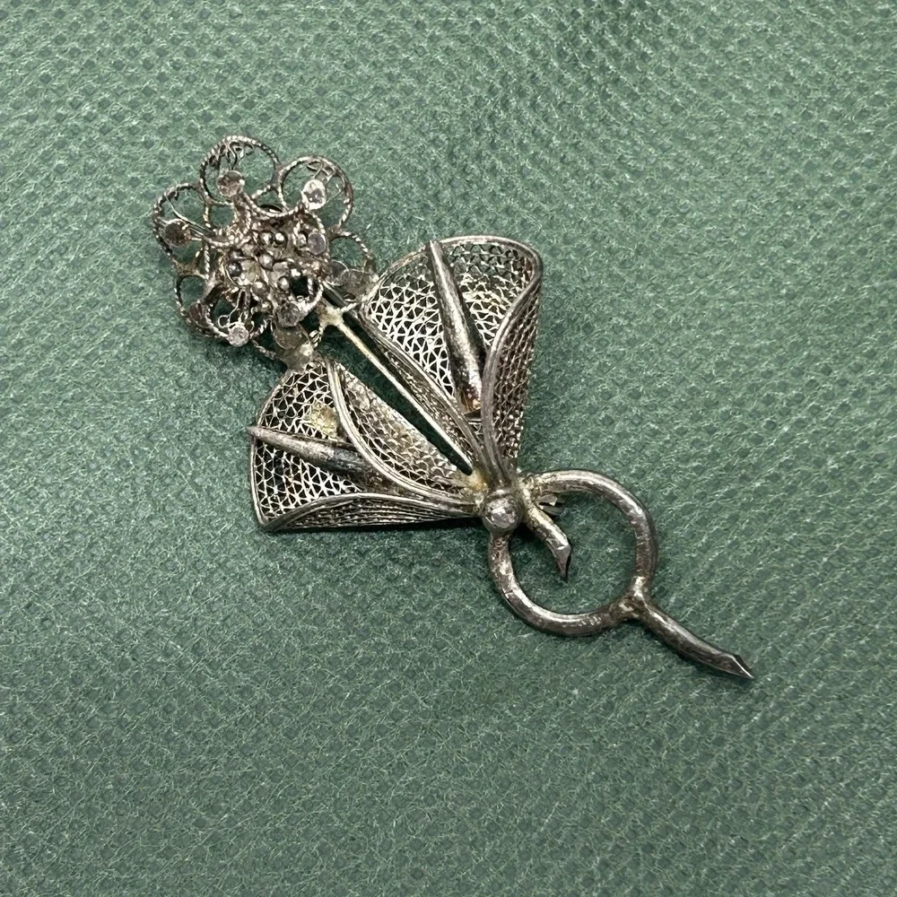 Flower Sterling Silver Vintage Floral Filigree Brooch